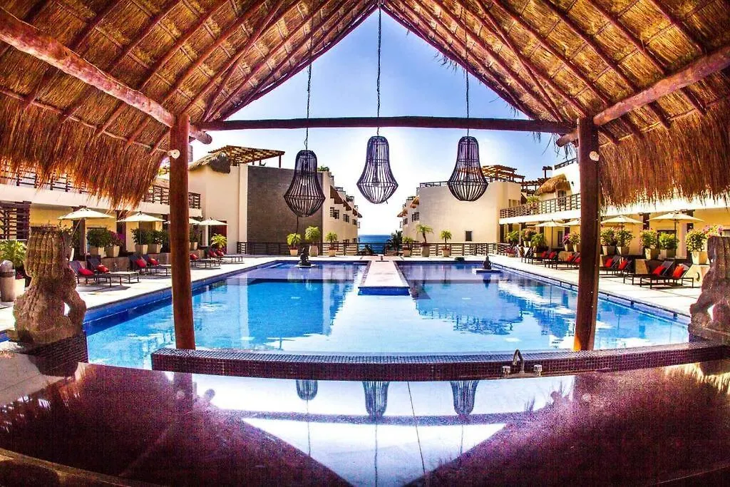 Departamento En Aldea Thai Con Terraza, Vista Al Mar Y Alberca Privada, Para 8 Personas Apartment Playa del Carmen