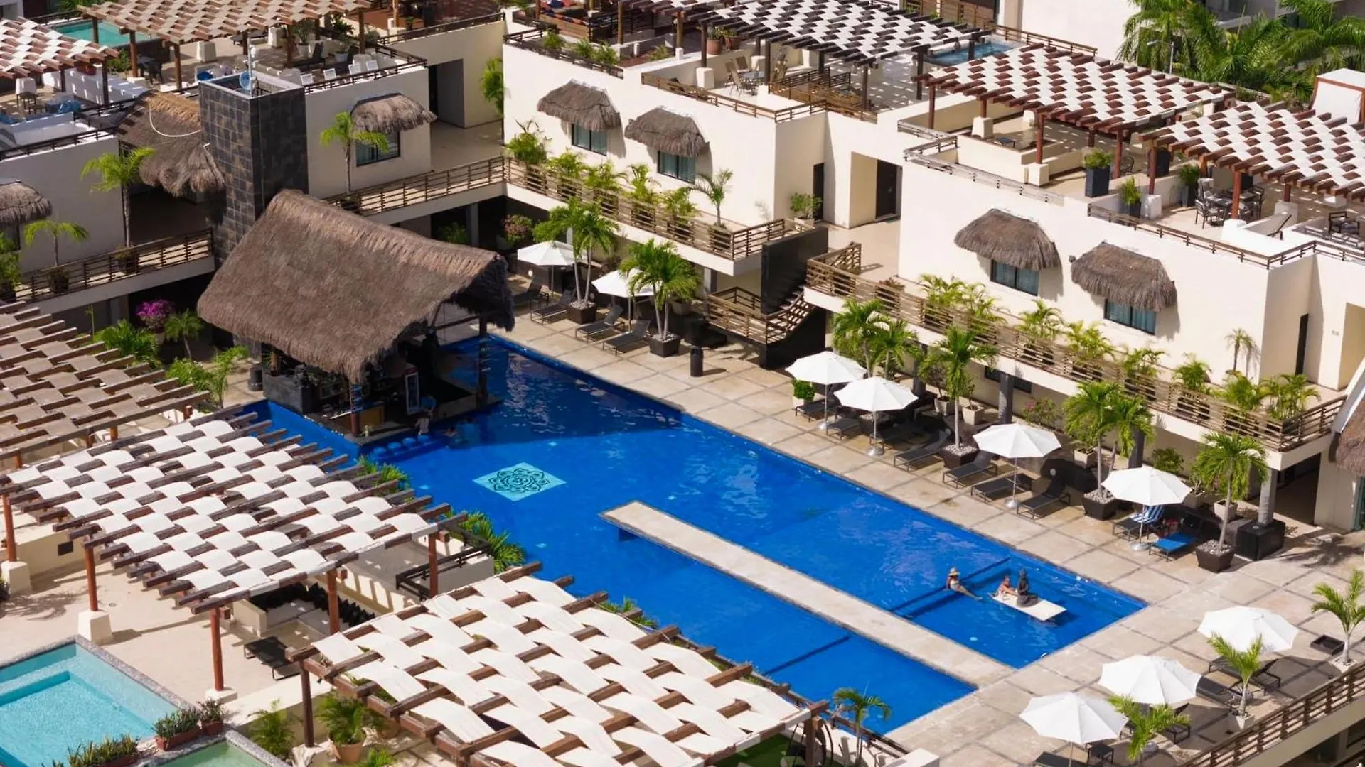 Departamento En Aldea Thai Con Terraza, Vista Al Mar Y Alberca Privada, Para 8 Personas Apartment Playa del Carmen